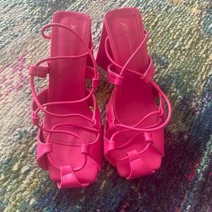Eilyken Pink Gladiator Sandals